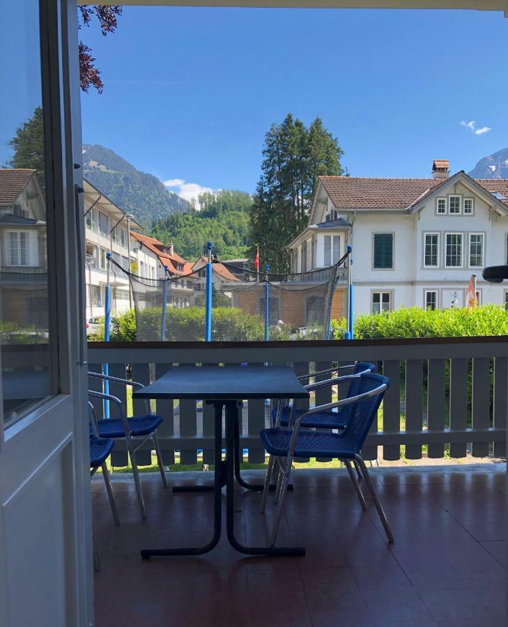 Interlaken Marco Hostel Екстер'єр фото